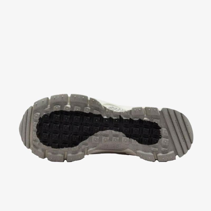 NIKE Superge W NIKE ZOOM VOMERO ROAM 
