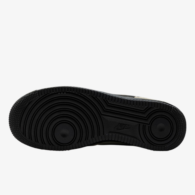 NIKE Superge NIKE AIR FORCE 1 '07 LV8 SE 