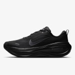 NIKE Superge Vomero Plus 