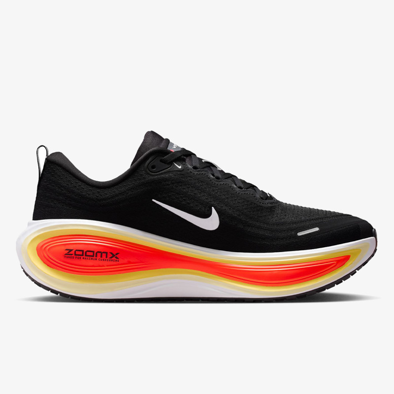 NIKE Superge Vomero Plus 