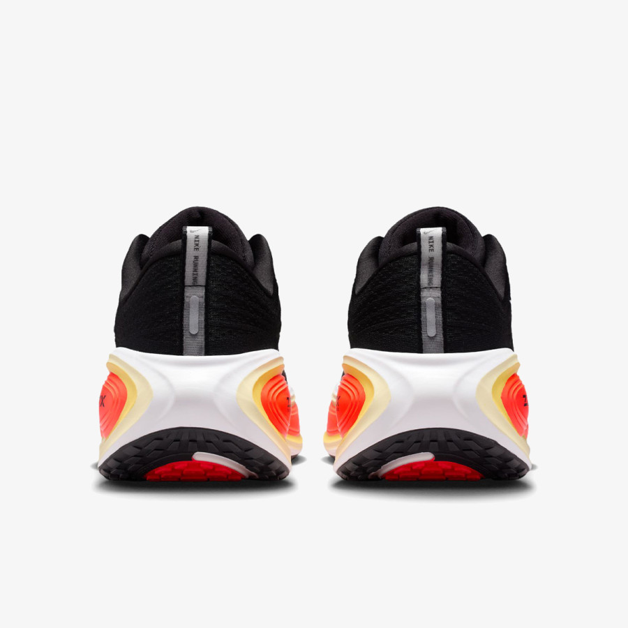 NIKE Superge Vomero Plus 