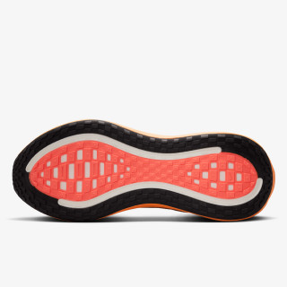 NIKE Superge NIKE VOMERO PLUS 