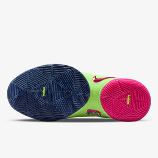 NIKE Superge LEBRON XXII BW 