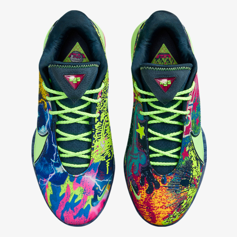 NIKE Superge LEBRON XXII BW 