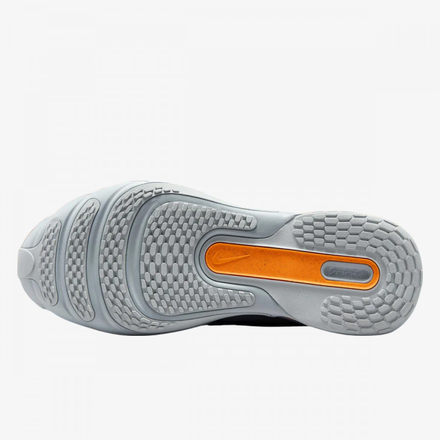 NIKE Superge Air Zoom Upturn SC 