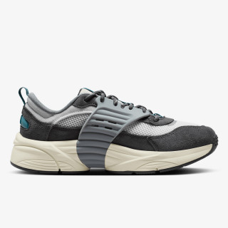 NIKE Superge JORDAN TRUNNER O/S 