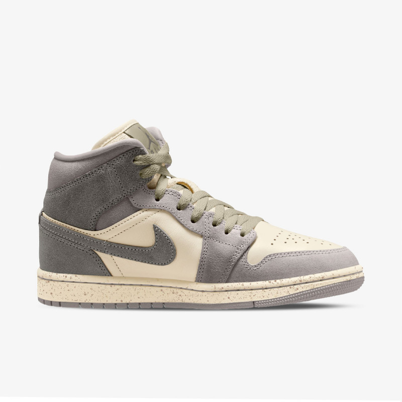 NIKE Superge WMNS AIR JORDAN 1 MID SE V2 