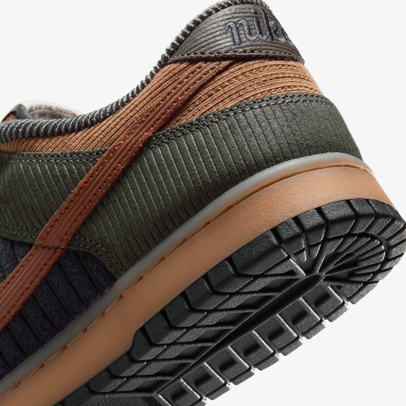 NIKE Superge NIKE DUNK LOW RETRO PRM 