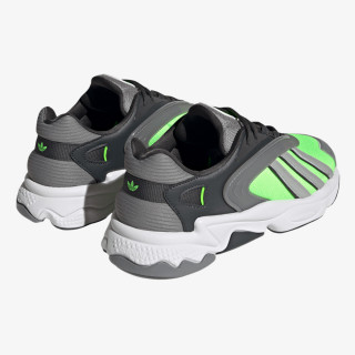 adidas Superge OZTRAL