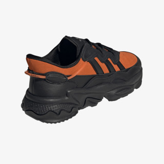 adidas Superge OZWEEGO TR 