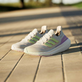adidas Superge ULTRABOOST LIGHT W 