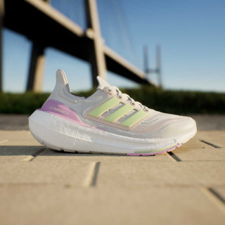 adidas Superge ULTRABOOST LIGHT W 