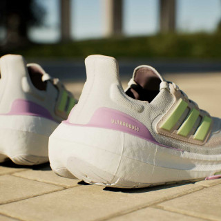 adidas Superge ULTRABOOST LIGHT W 