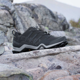adidas Superge Terrex Swift R2 
