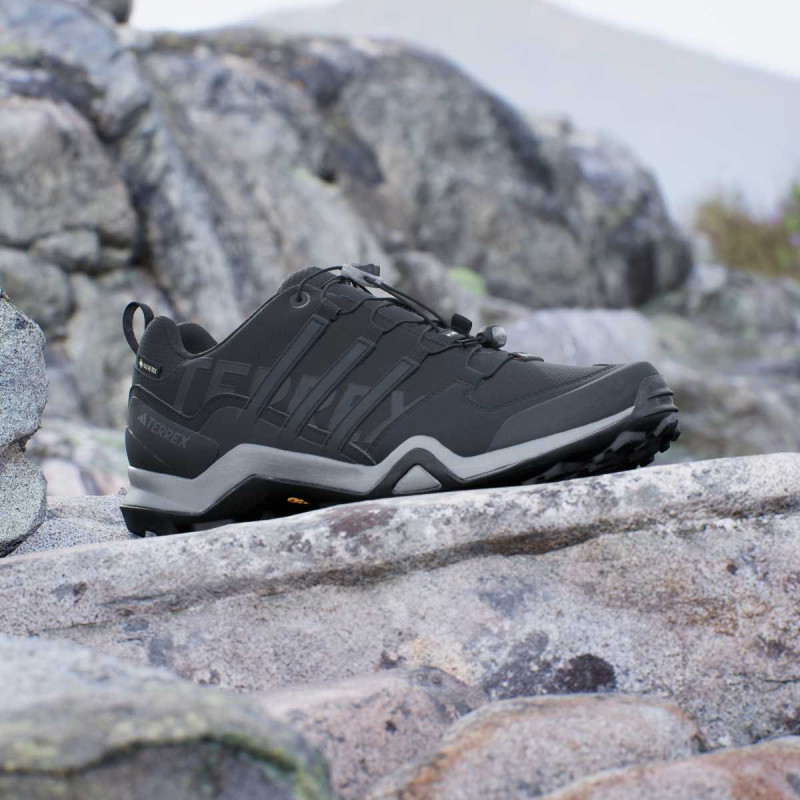 adidas Superge Terrex Swift R2 