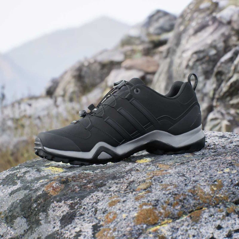 adidas Superge Terrex Swift R2 