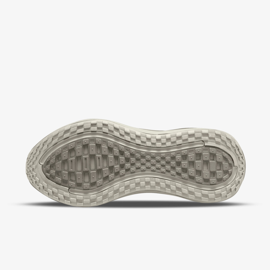 NIKE Superge Vomero Plus SE 