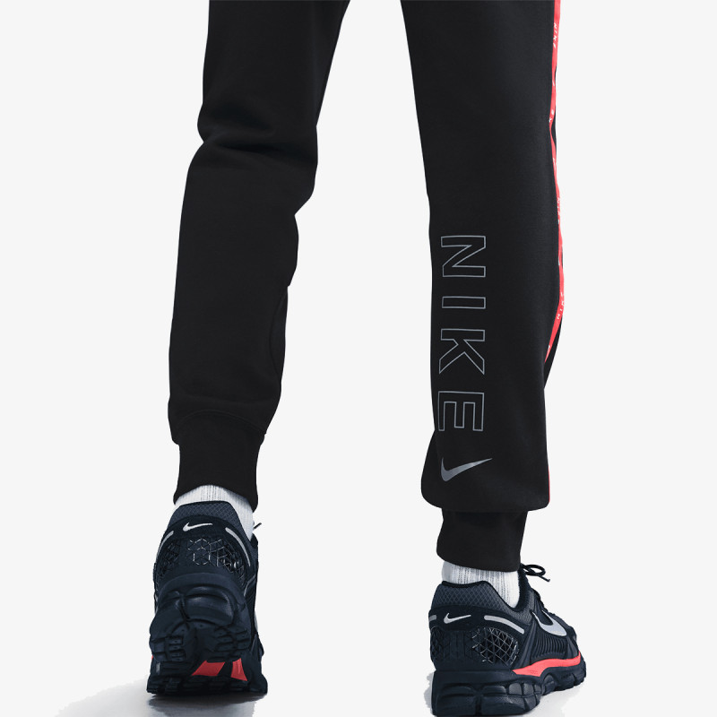 NIKE SPODNJI DELI TRENIRKE M NSW CS JOGGER FLC BB 