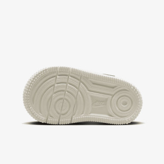 NIKE Superge FORCE 1 LOW EASYON LV8 1 BT N 