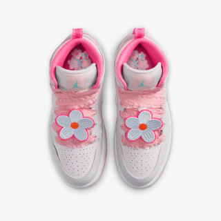 NIKE Superge Jordan 1 Mid SE 