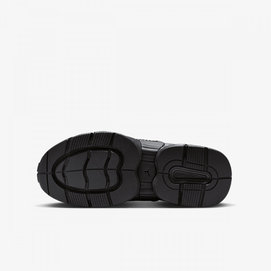 NIKE Superge JORDAN TRUNNER O/S BG 