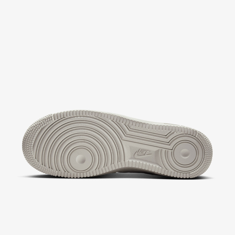 NIKE Superge W NIKE AIR FORCE 1 LO SR 