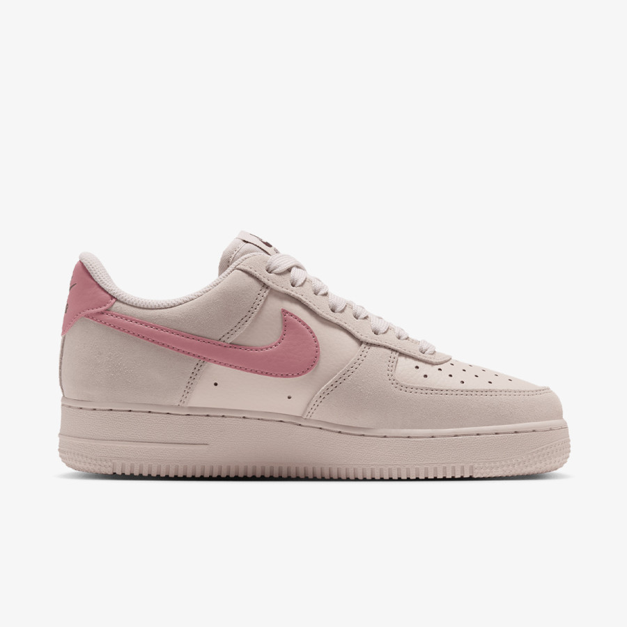 NIKE Superge W NIKE AIR FORCE 1 LO SR 
