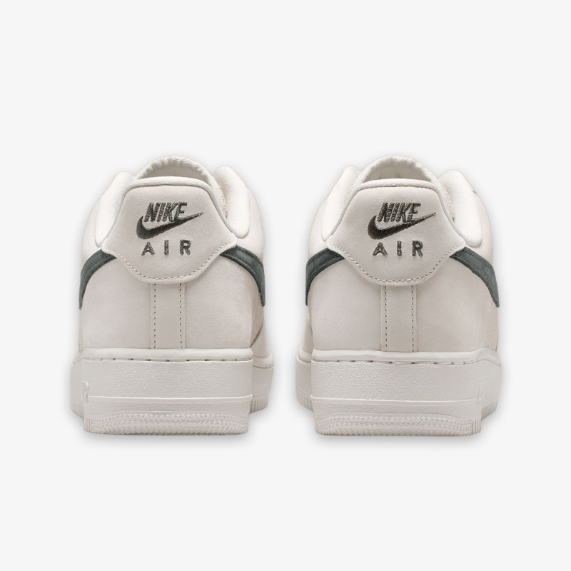 NIKE Superge AIR FORCE 1 '07 LV8 