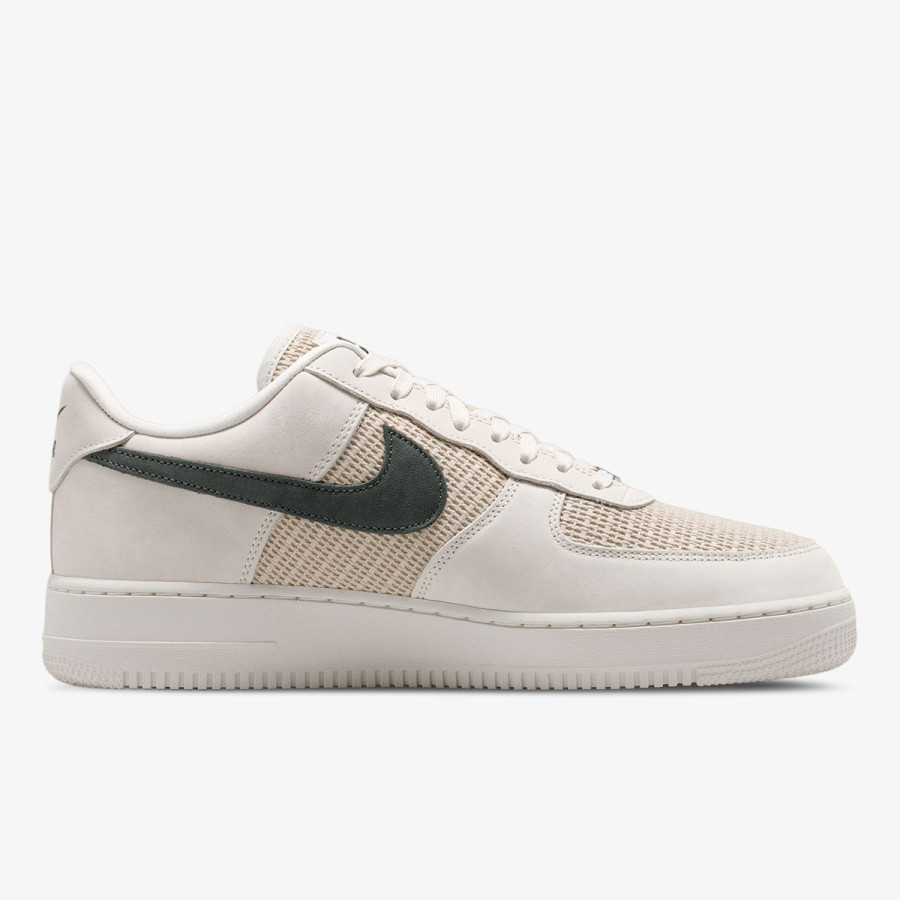 NIKE Superge AIR FORCE 1 '07 LV8 
