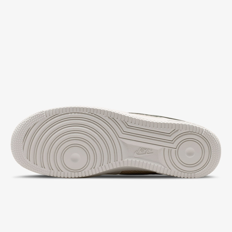 NIKE Superge AIR FORCE 1 '07 LV8 