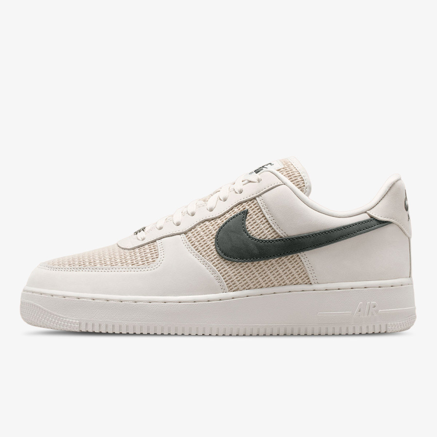 NIKE Superge AIR FORCE 1 '07 LV8 