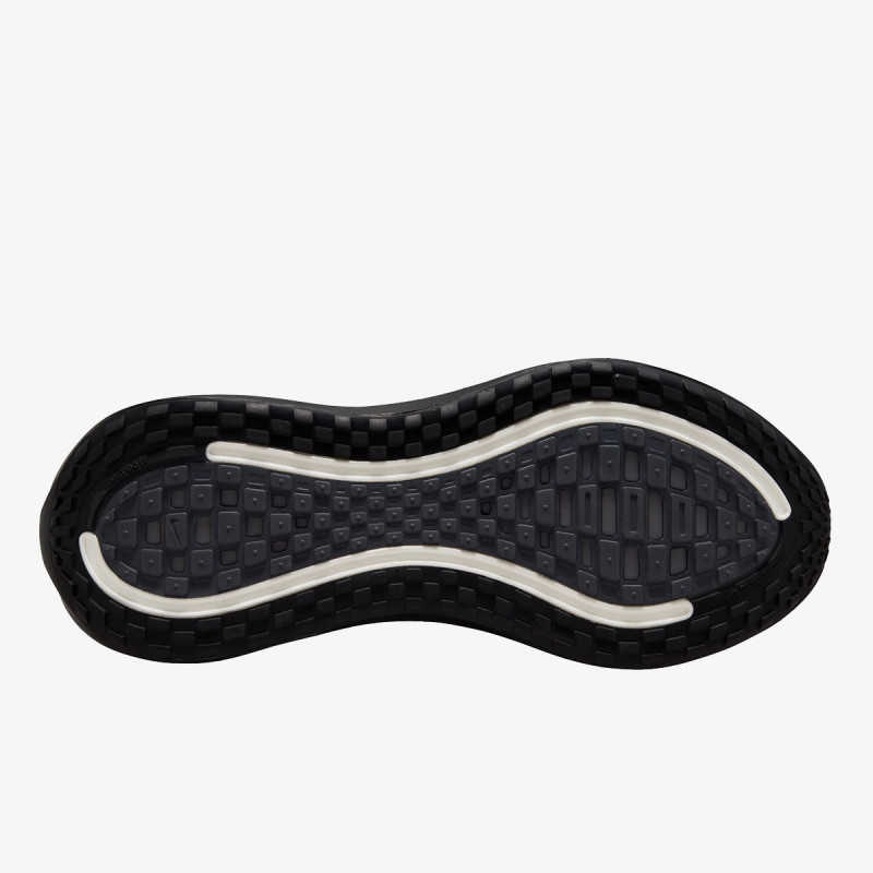 NIKE Superge Vomero Plus 