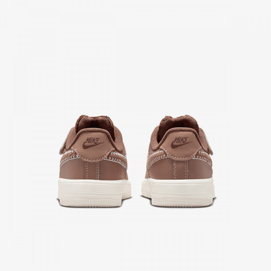 NIKE Superge FORCE 1 LOW EASYON LIL BP 