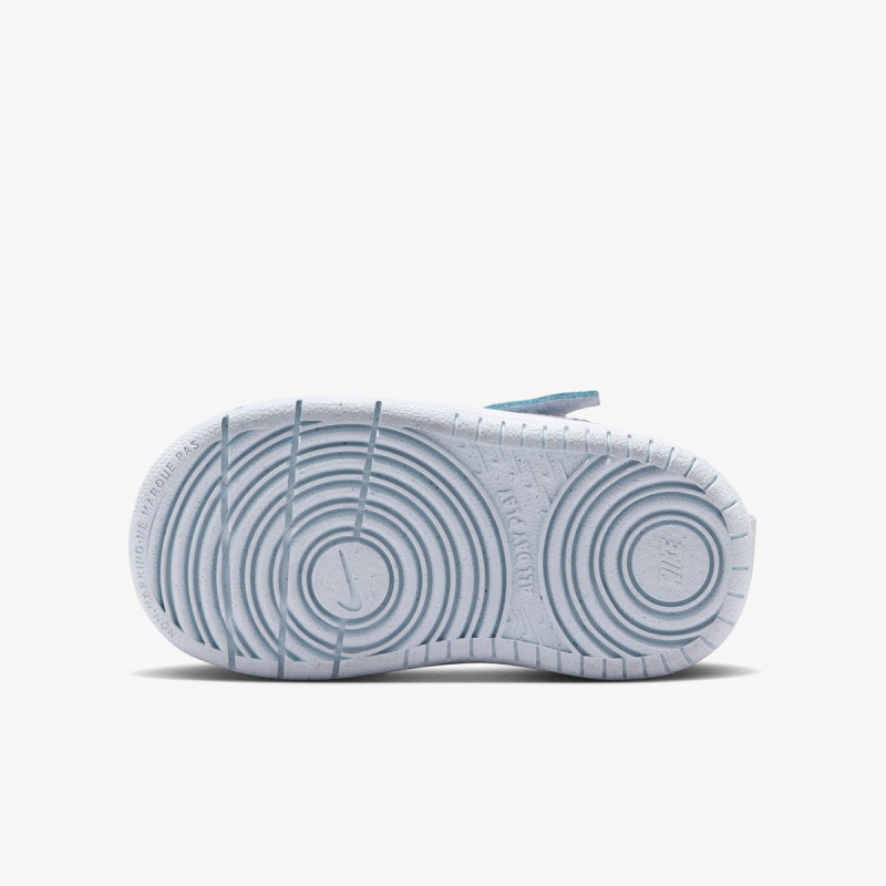 NIKE Superge Court Borough Essential Plus 