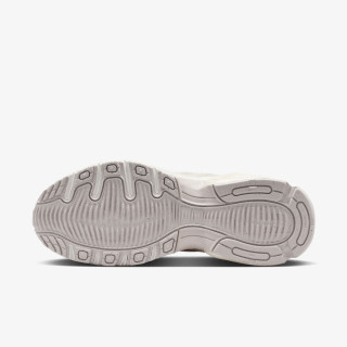 NIKE Superge Fire 