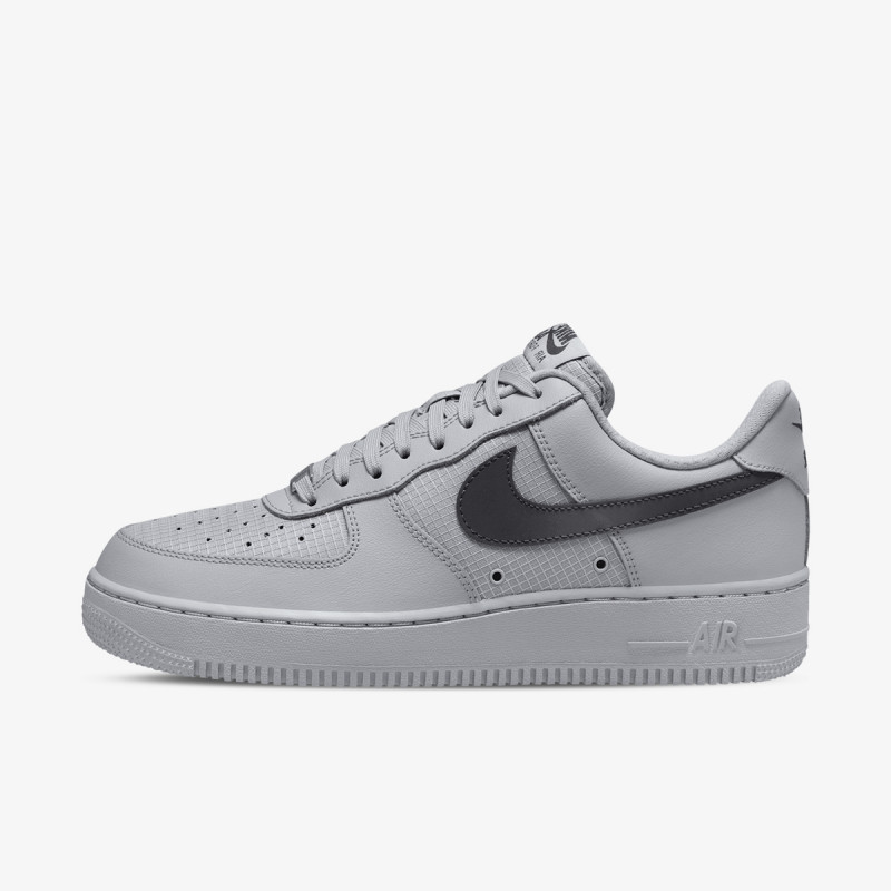 NIKE Superge AIR FORCE 1 '07 LOW LV8 TECH 
