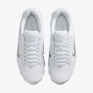 NIKE Superge Reax 8 