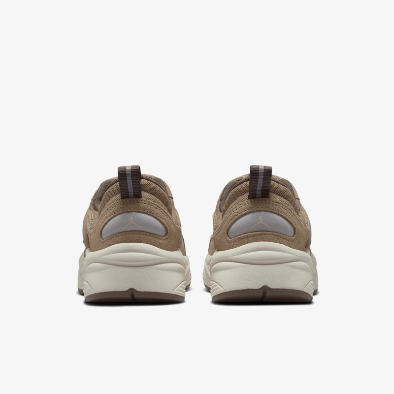 NIKE Superge Jordan Trunner O/S 