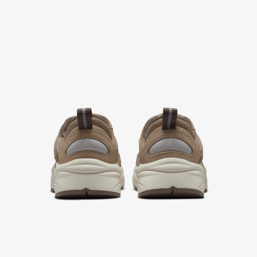 NIKE Superge Jordan Trunner O/S 