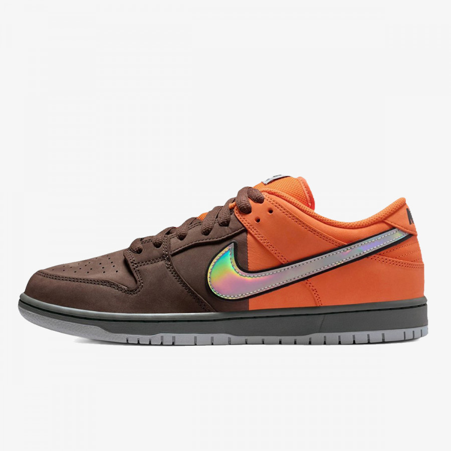 NIKE Superge Dunk Low 