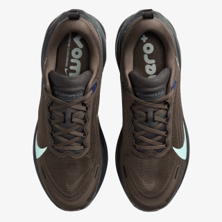 NIKE Superge NIKE VOMERO PLUS CN 
