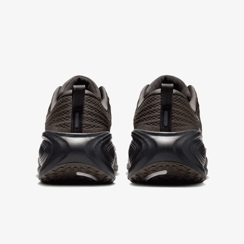 NIKE Superge NIKE VOMERO PLUS CN 
