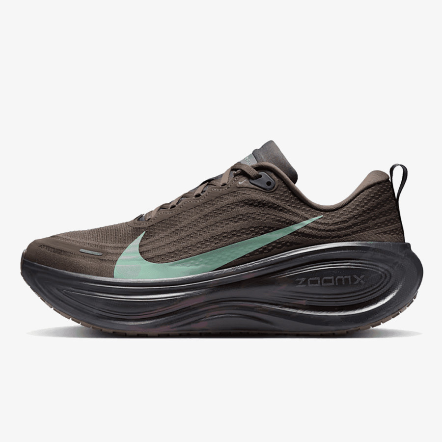 NIKE Superge NIKE VOMERO PLUS CN 