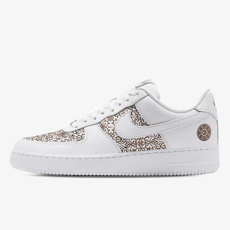 NIKE Superge NIKE AIR FORCE 1 '07 LV8 