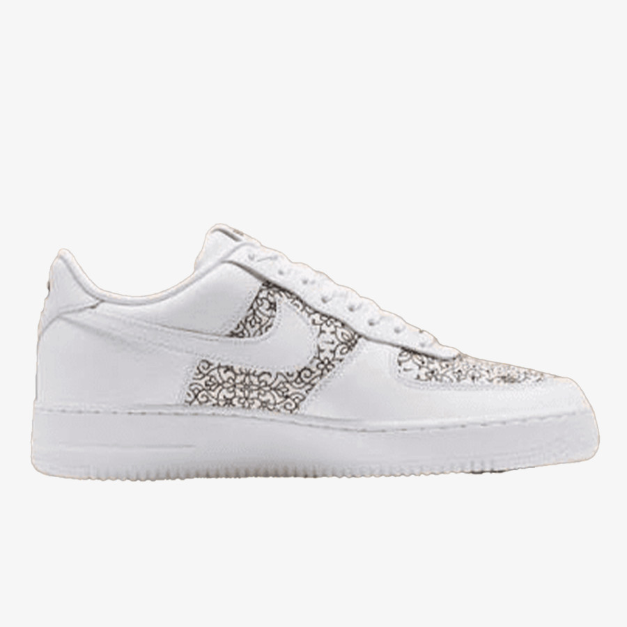 NIKE Superge NIKE AIR FORCE 1 '07 LV8 