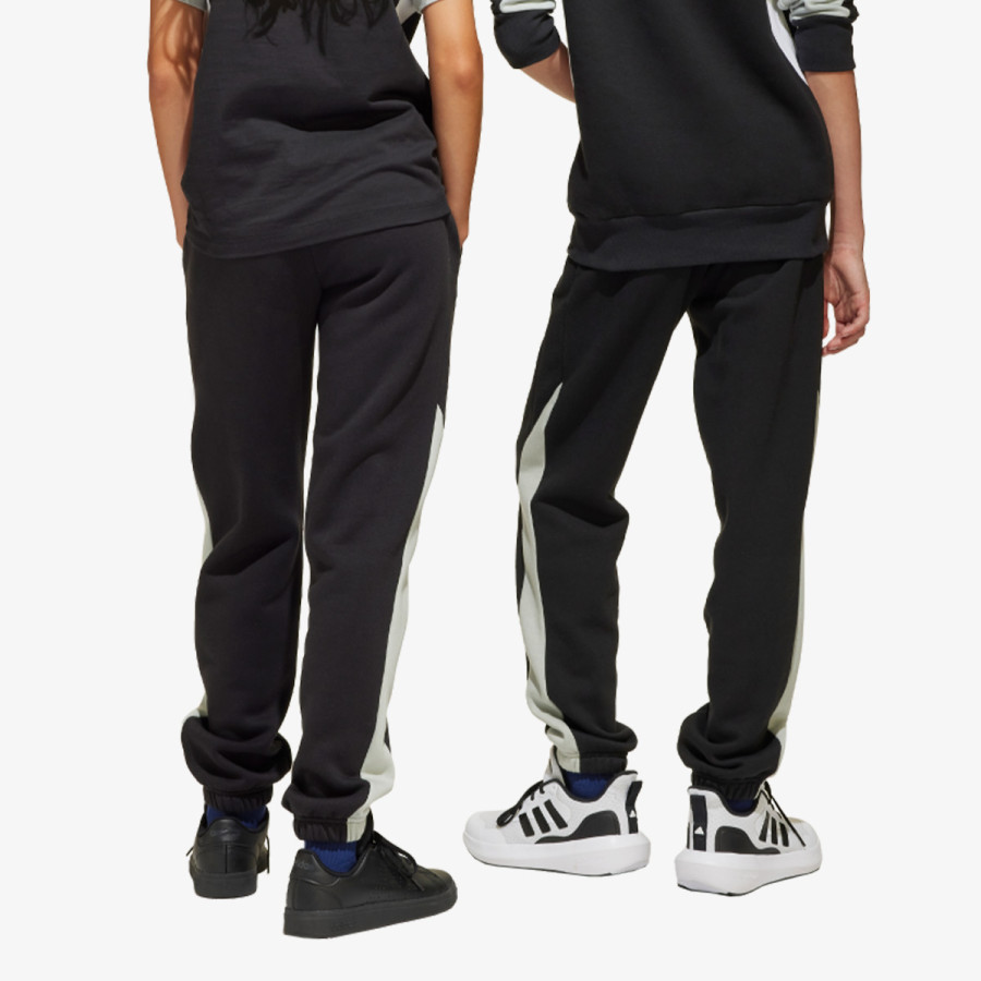 adidas SPODNJI DELI TRENIRKE Seasonal Essentials Colorblock 