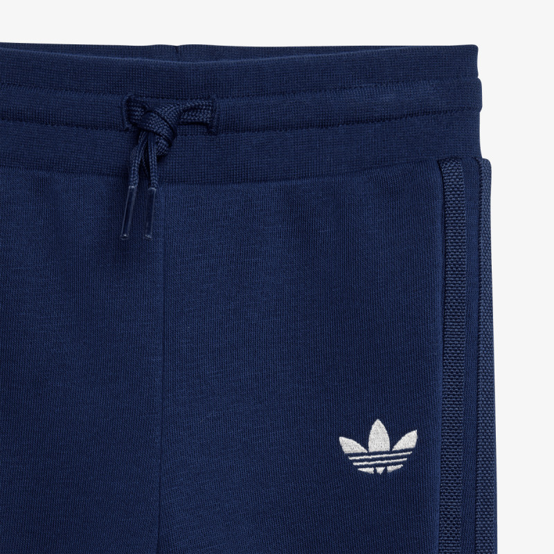 adidas TRENIRKA Originals x Liberty 