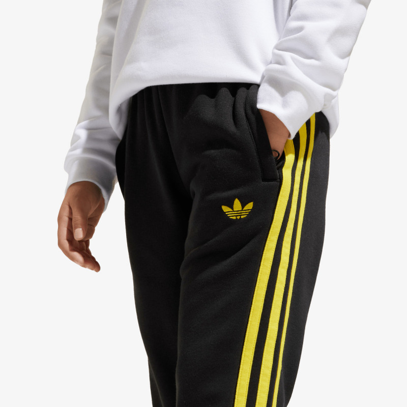 adidas TRENIRKA Originals x Smiley World 