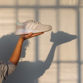 adidas Superge Retropy F2 