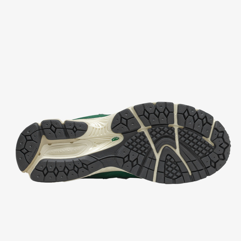 NEW BALANCE Superge 2002R 